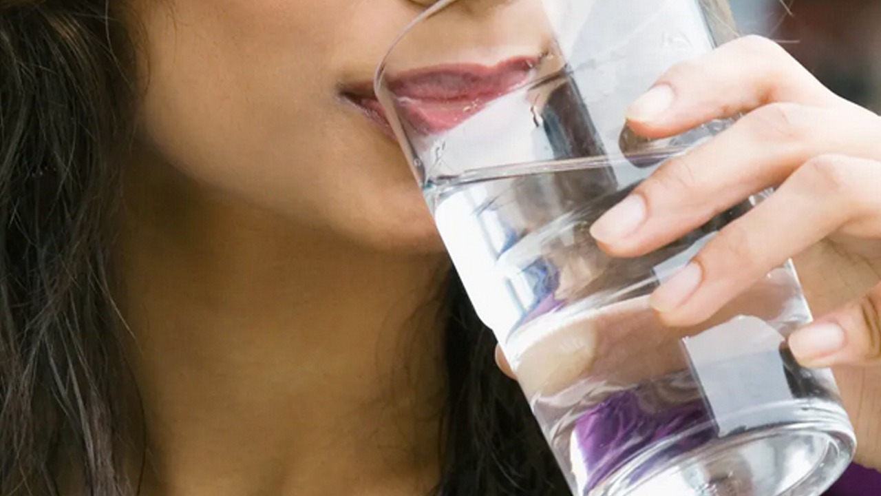 Foto - Sıvı ihtiyacınızı önce su ile giderin! Yaz aylarında susuzluğa dikkat! 