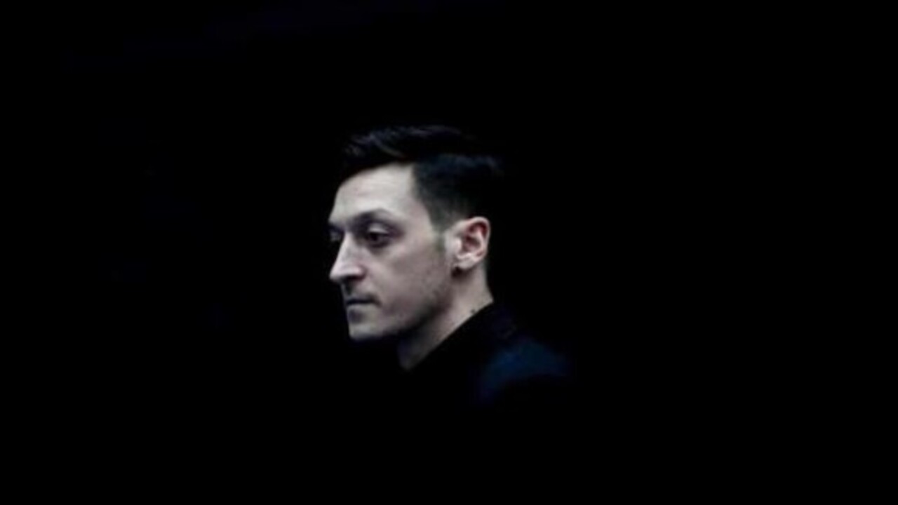 Foto - "Sivillerin üzerine bomba atmak savunma değil!" Mesut Özil Gazze için haykırdı