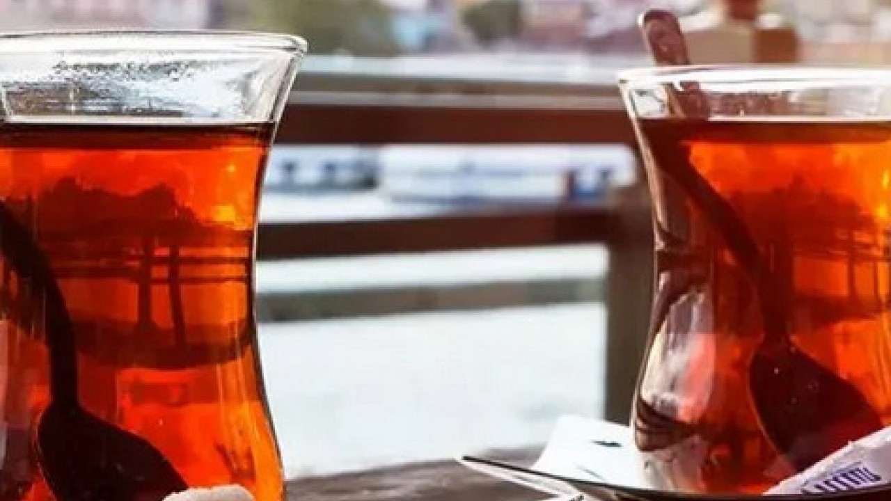 Foto - Çayı demlenirken sudaki ağır metalleri azaltıyor: Yeşil çay, toz çay tüketimi güvenli mi? Bunu sebep oluyor