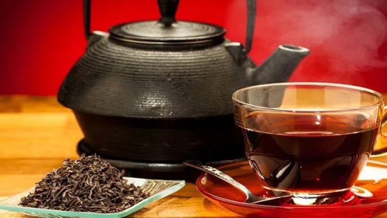 Foto - Çayı demlenirken sudaki ağır metalleri azaltıyor: Yeşil çay, toz çay tüketimi güvenli mi? Bunu sebep oluyor