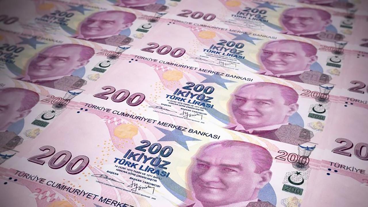 Siyah poşetten neler çıktı neler! 10 milyonluk servet değerinde…