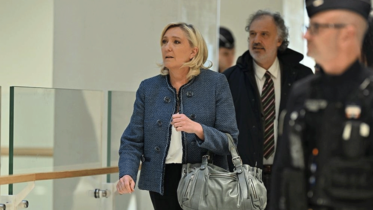 Foto - Siyasetten men edilmişti: Yolsuzluğunu İmamoğlu ile savundu!