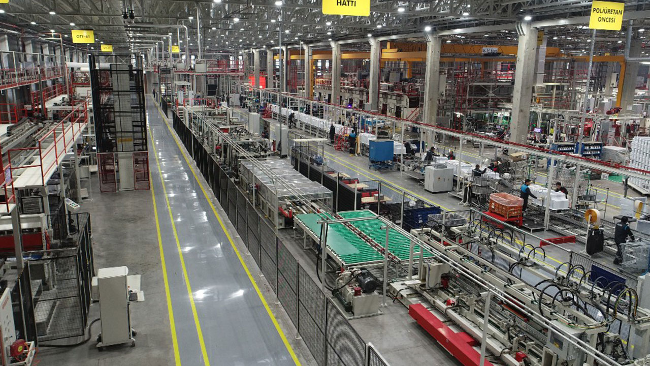 Foto - Siyasi iktidara sopa sallaya sallaya parayı götürüyorlardı! Koç Grubu'nun yeni hedefi şimdi orası