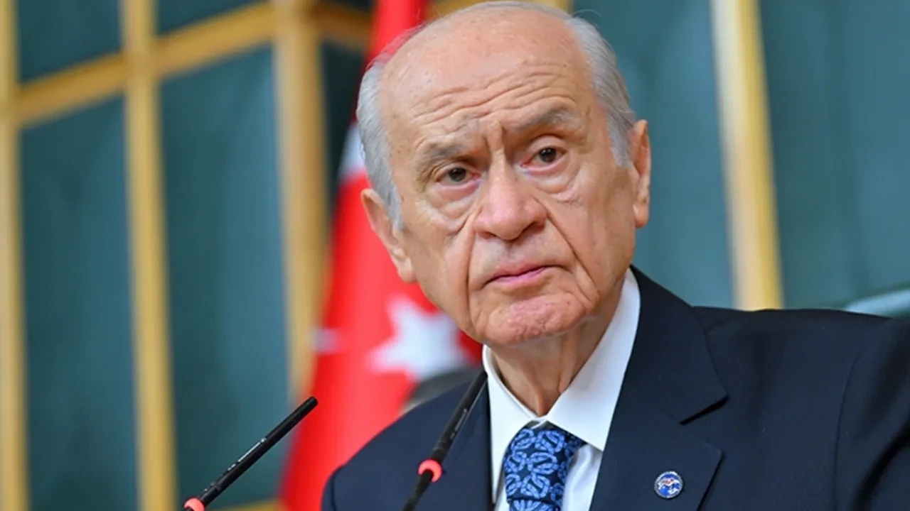Foto - Siyasi kulisleri sallayan görüşme! Bahçeli, o beklenmedik ismi arayıp bakın ne demiş