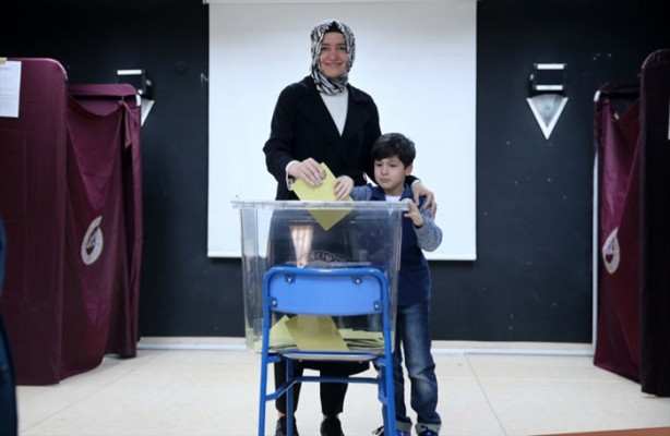 Foto - Siyasiler oylarını kullandı