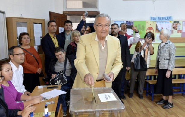 Foto - Siyasiler oylarını kullandı