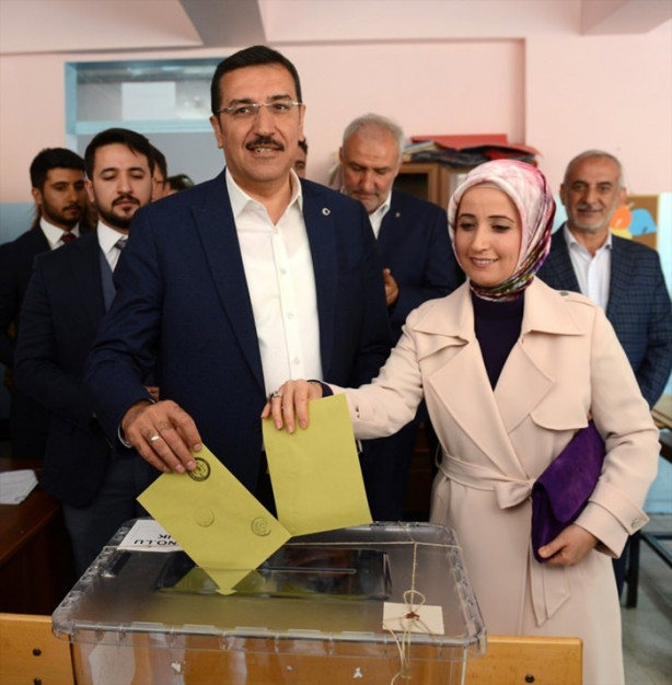 Foto - Siyasiler oylarını kullandı