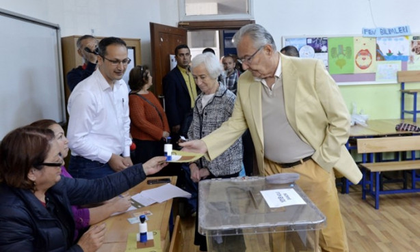 Foto - Siyasiler oylarını kullandı