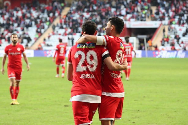 Foto - Siyonist futbolcunun hamlesi ortalığı karıştırdı! ABD olan biteni şok çerisinde takip ediyor! İfadesi ortaya çıktı...