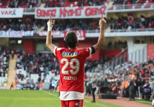 Foto - Siyonist futbolcunun hamlesi ortalığı karıştırdı! ABD olan biteni şok çerisinde takip ediyor! İfadesi ortaya çıktı...