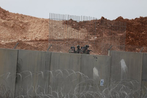 Foto - Siyonist işgalci İsrail askerleri Filistinli göstericilere saldırdı!