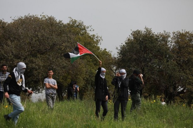 Foto - Siyonist işgalci İsrail askerleri Filistinli göstericilere saldırdı!