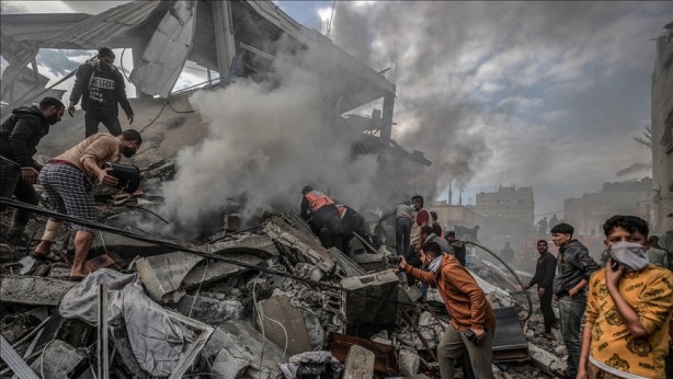 Siyonist katiller 520 Filistinliyi bakın neredeki toplu mezara gömmüşler!