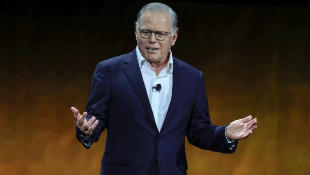 Foto - Siyonist sermayenin kirli ağı yeniden gündemde! Blu TV’yi de satın almıştı: Warner Bros. CEO’su Gazze soykırımını nasıl meşrulaştırdı?