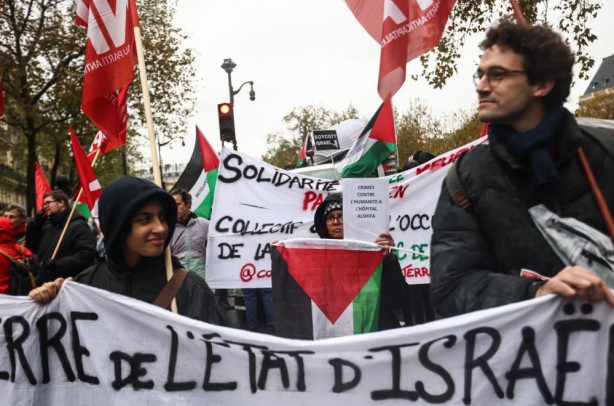 Foto - Siyonist uşağı ülkenin kalbinde 60 bin kişi sağanak altında Gazze için yürüdü