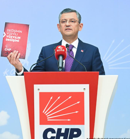 Foto - Siyonist Yahudiler bize karşı savaşıyor! Senin kalbin kiminle çarpıyor?