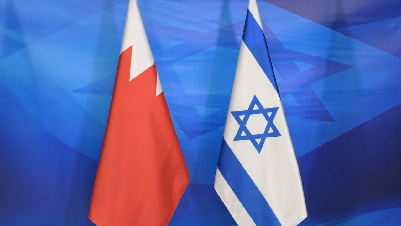 Siyonistler Müslümanları katlederken... İslam ülkesi yeni İsrail büyükelçisini kabul etti!