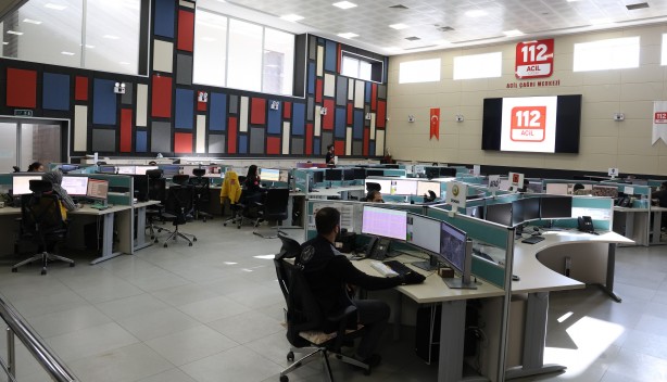 Siz de hiç mi vicdan yok ahlaksızlar! 112’yi arayıp bakın ne diyorlar