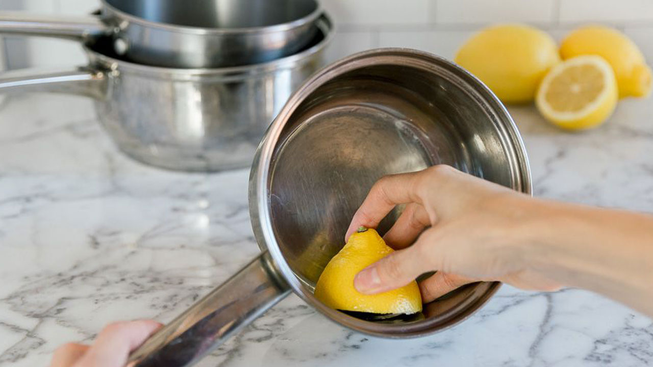 Siz de temizlik yaparken limon mu kullanıyorsunuz! Aman dikkat bu yüzeylere sakın limon sürmeyin