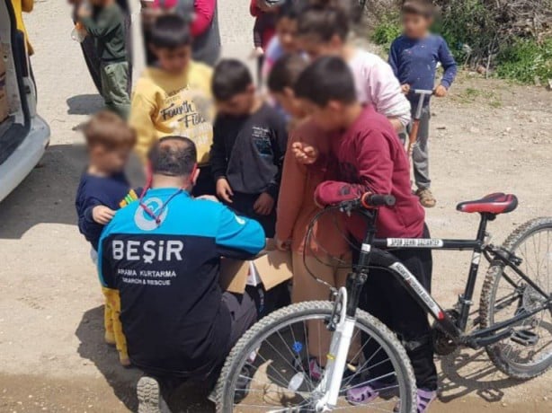 Foto - Siz koltuk kaygısına adını unuttunuz! Hedef gösterdiğiniz İslami dernekler hala yanlarında
