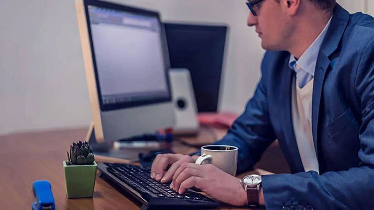 Foto - Siz sorun SGK Uzmanı Murat Özdamar cevaplasın! Yaşını büyütenler erken emekli olabilir mi?