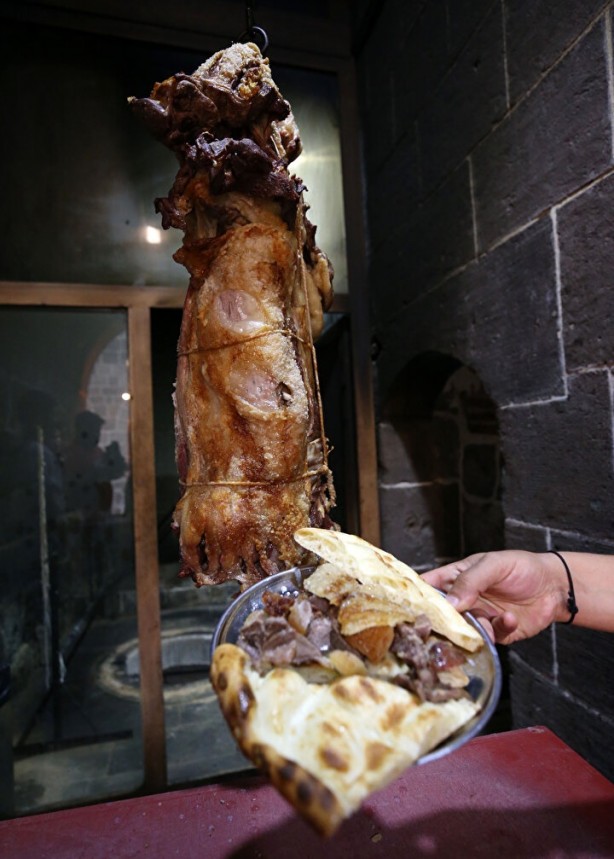 Foto - Sizce hangisi haklı? 2 il arasında tatlı rekabet