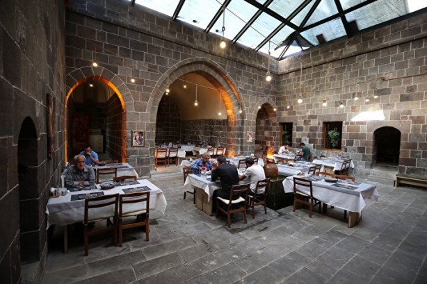 Sizce hangisi haklı? 2 il arasında tatlı rekabet