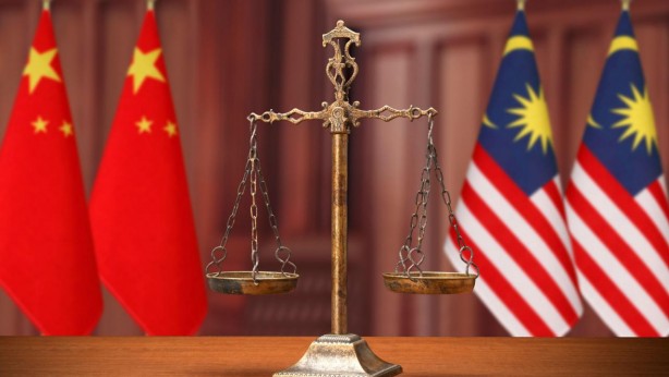 Foto - "Sizden korkmuyoruz petrol ve doğalgaz arayacağız" diyerek duyurdular! Arkalarında Türkiye var