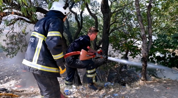 Foto - Size de bu yakışır! Türk polisi yine yaptı yapacağını