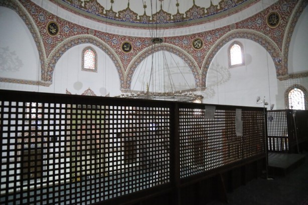 Foto - Sizi geçmişe götürecek: Kurşunlu Cami ve Külliyesi