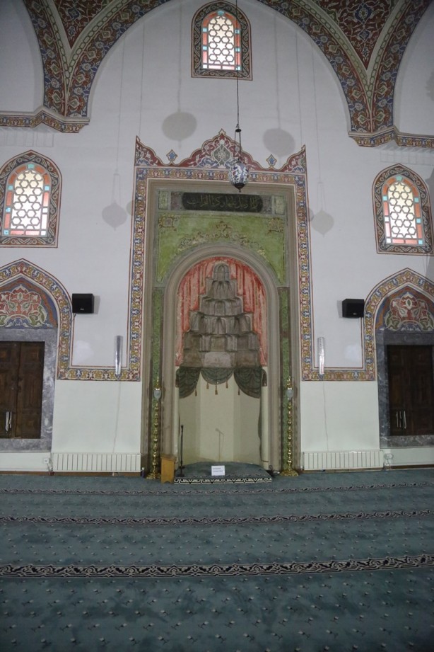 Foto - Sizi geçmişe götürecek: Kurşunlu Cami ve Külliyesi