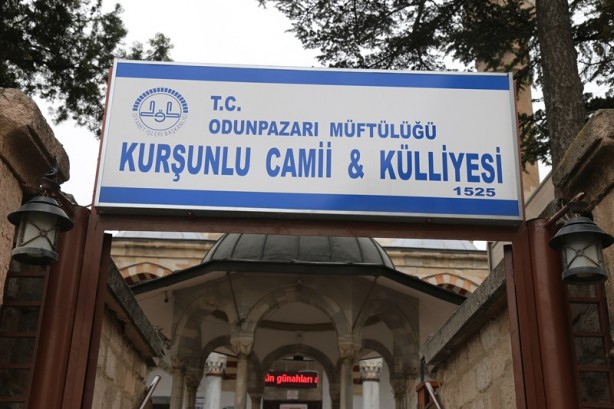 Sizi geçmişe götürecek: Kurşunlu Cami ve Külliyesi