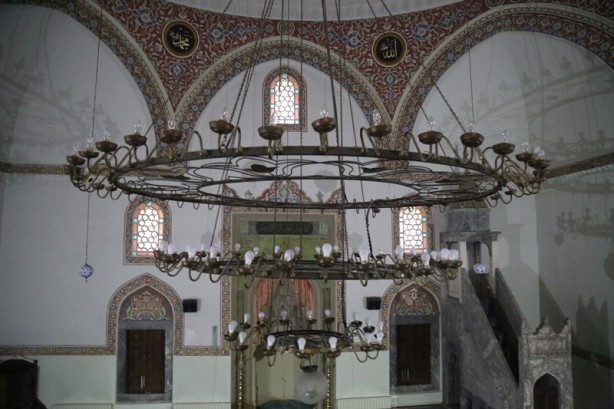 Foto - Sizi geçmişe götürecek: Kurşunlu Cami ve Külliyesi