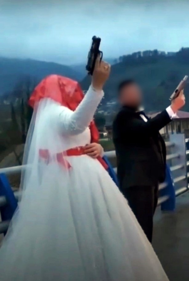 Foto - Skandal görüntüler! Damat ve gelinden magandalık