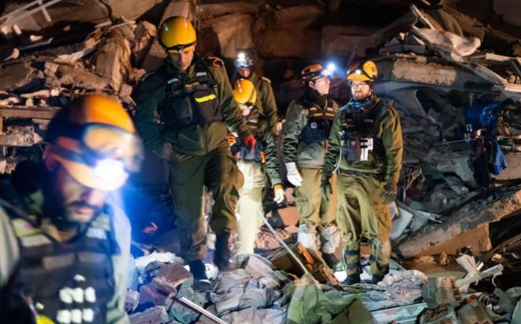 Foto - Skandal iddia! İsrail arama kurtarma ekibi yanında taşımak istedi, Türkiye reddetti
