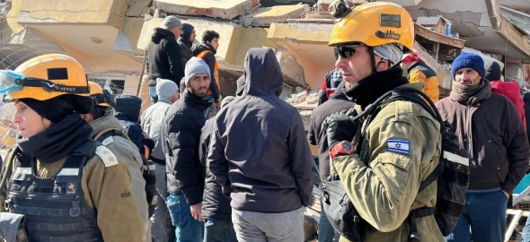 Foto - Skandal iddia! İsrail arama kurtarma ekibi yanında taşımak istedi, Türkiye reddetti