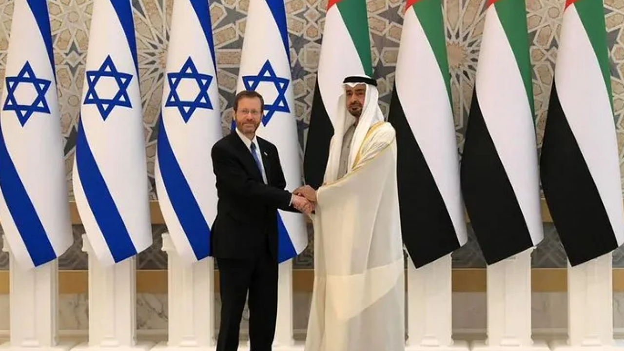 Foto - Skandal ifşa oldu! İsrail Büyükelçisi cinsel sapık çıktı… Emirin eşini taciz etti