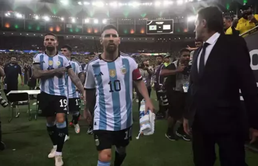 Foto - Skandal ortaya çıktı: Sen ne yaptin böyle Lionel Messi! Olay üstüne olay…