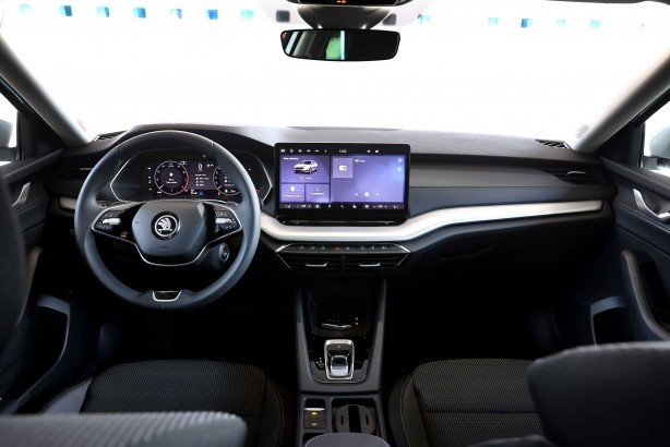 Foto - Skoda’nın en çok tercih edilen modeli Octavia Kvasiny fabrikasında da üretilmeye başlandı!