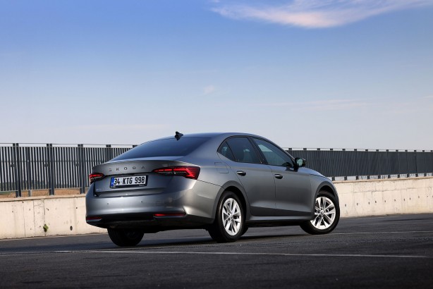 Foto - Skoda’nın en çok tercih edilen modeli Octavia Kvasiny fabrikasında da üretilmeye başlandı!