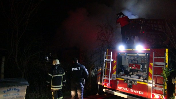 Foto - Sobadan sıçrayan kıvılcım evi alev alev yaktı