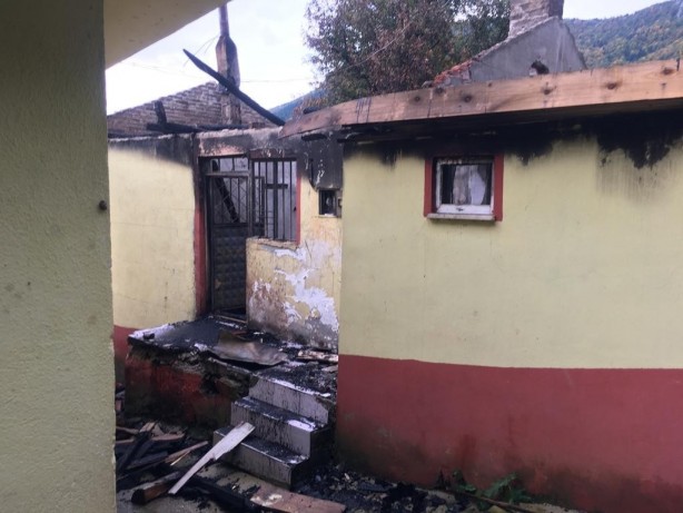 Foto - Sobayı yakmak isterken evi de kendini de yaktı!