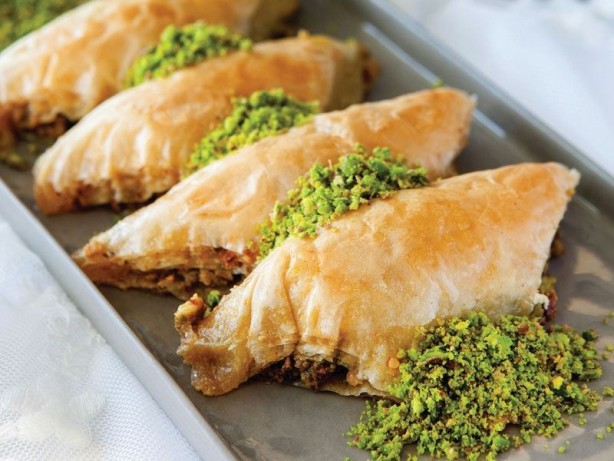 Foto - Şöbiyet baklava nasıl yapılır? Baklava yufkasından pratik şöbiyet tarifi