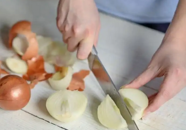 Foto - Soğanı yıllarca yanlış tüketmişiz! Bütün vitaminleri kayboluyor: Bir sürü söylenti çıkmıştı acı gerçek böyle