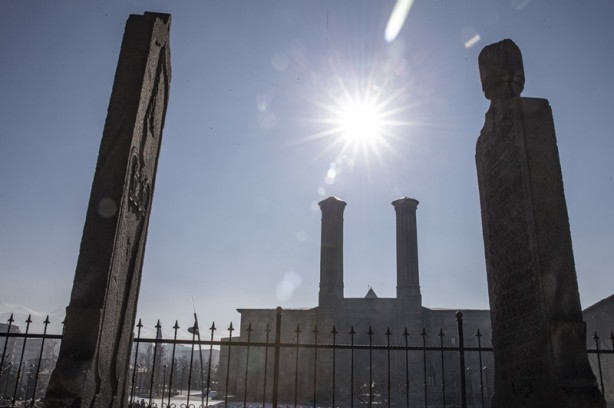Foto - Soğuğu türkülere konu olan şehirde bahardan kalma günler