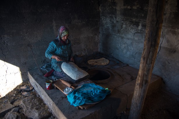 Foto - Soğuk havaya rağmen tandır...