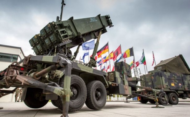 Foto - Soğuk savaş sonrası bir ilk yaşanıyor! Silah kıtlığı ortaya çıktı