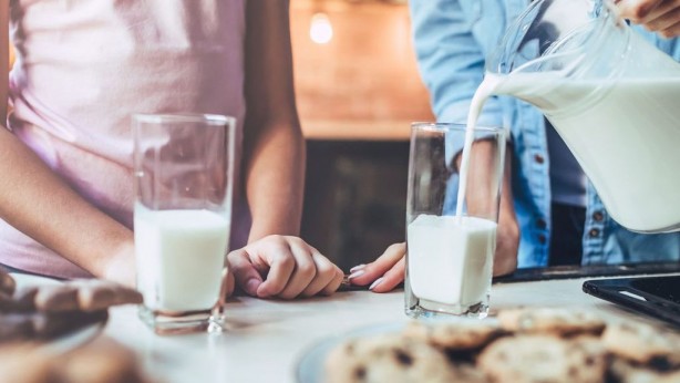 Foto - Soğuk süt mü, sıcak süt mü? İşte ısıya bağlı değişen faydaları