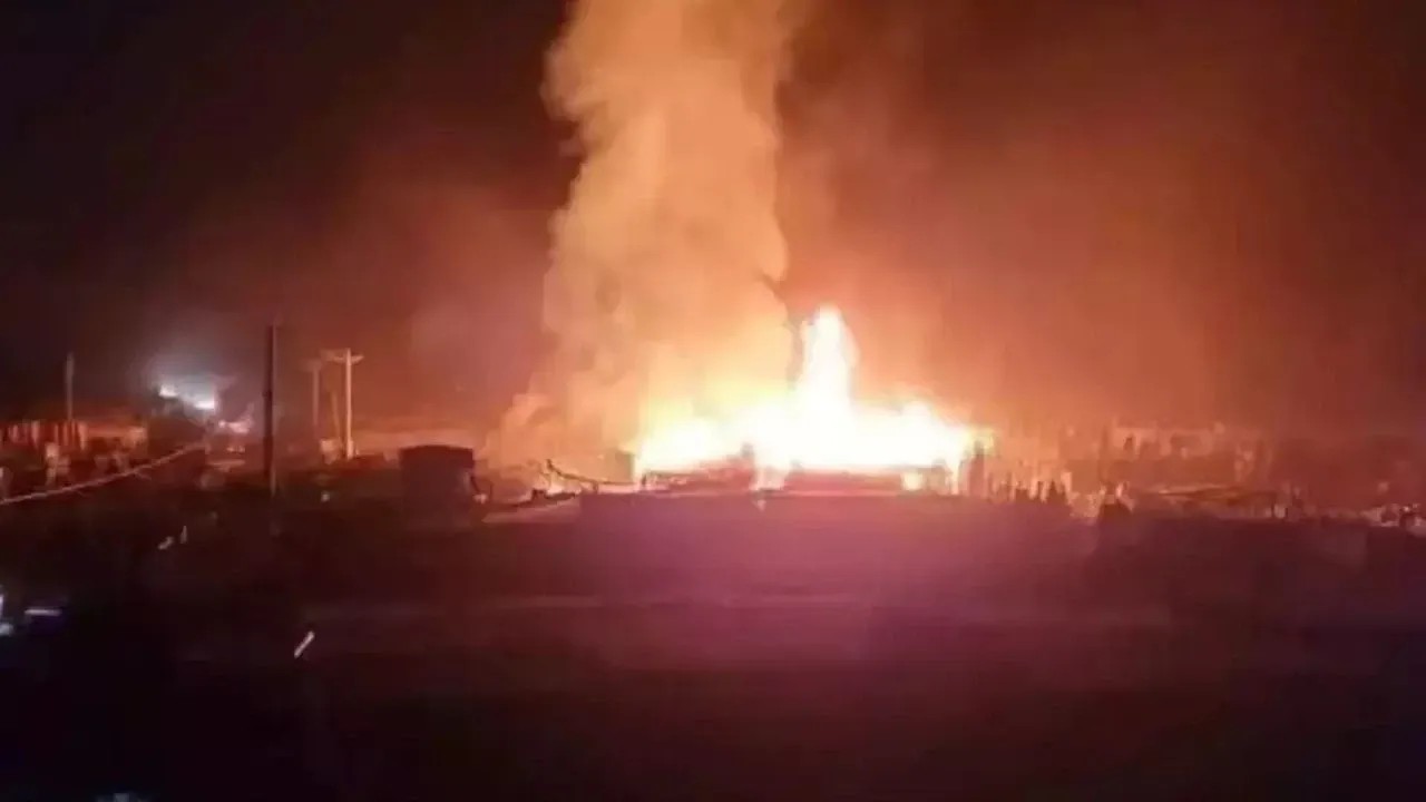 Foto - Şok eden gelişme! Pakistan savaş uçakları Müslüman ülkeyi vurdu