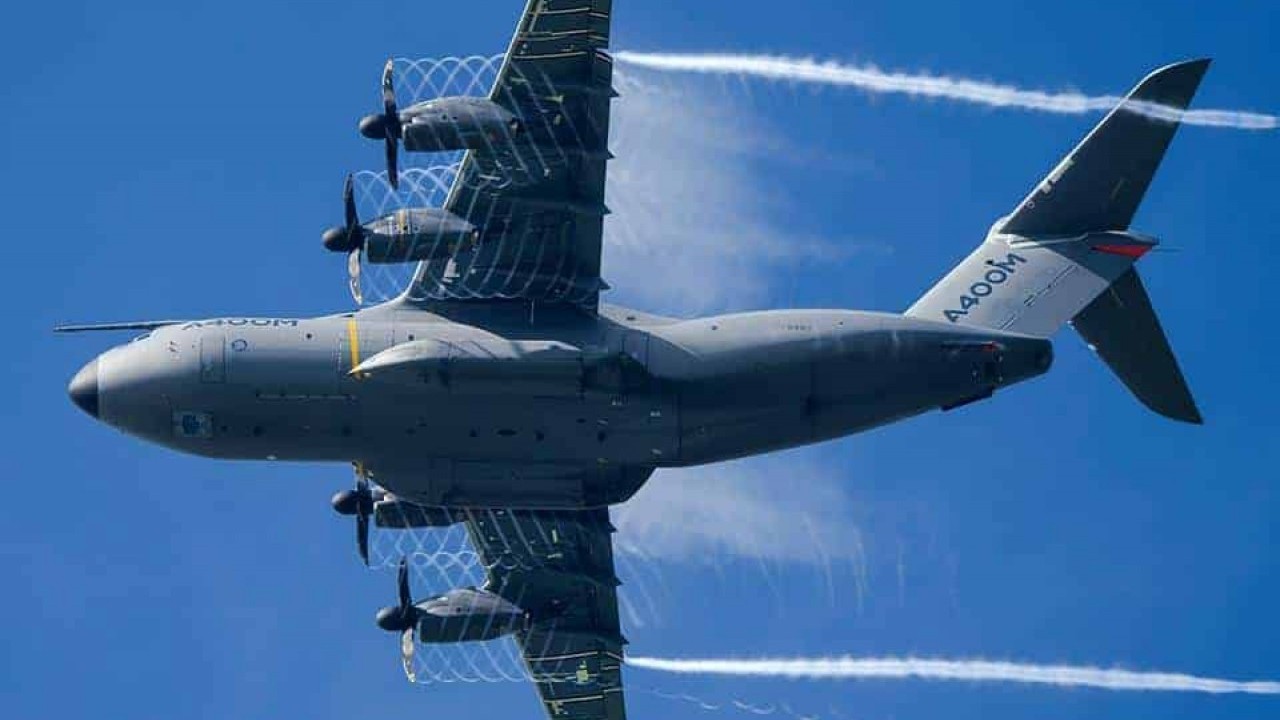 Şok eden gelişme: Türk uçağı az kalsın Lockheed uçağını havaya uçuracaktı